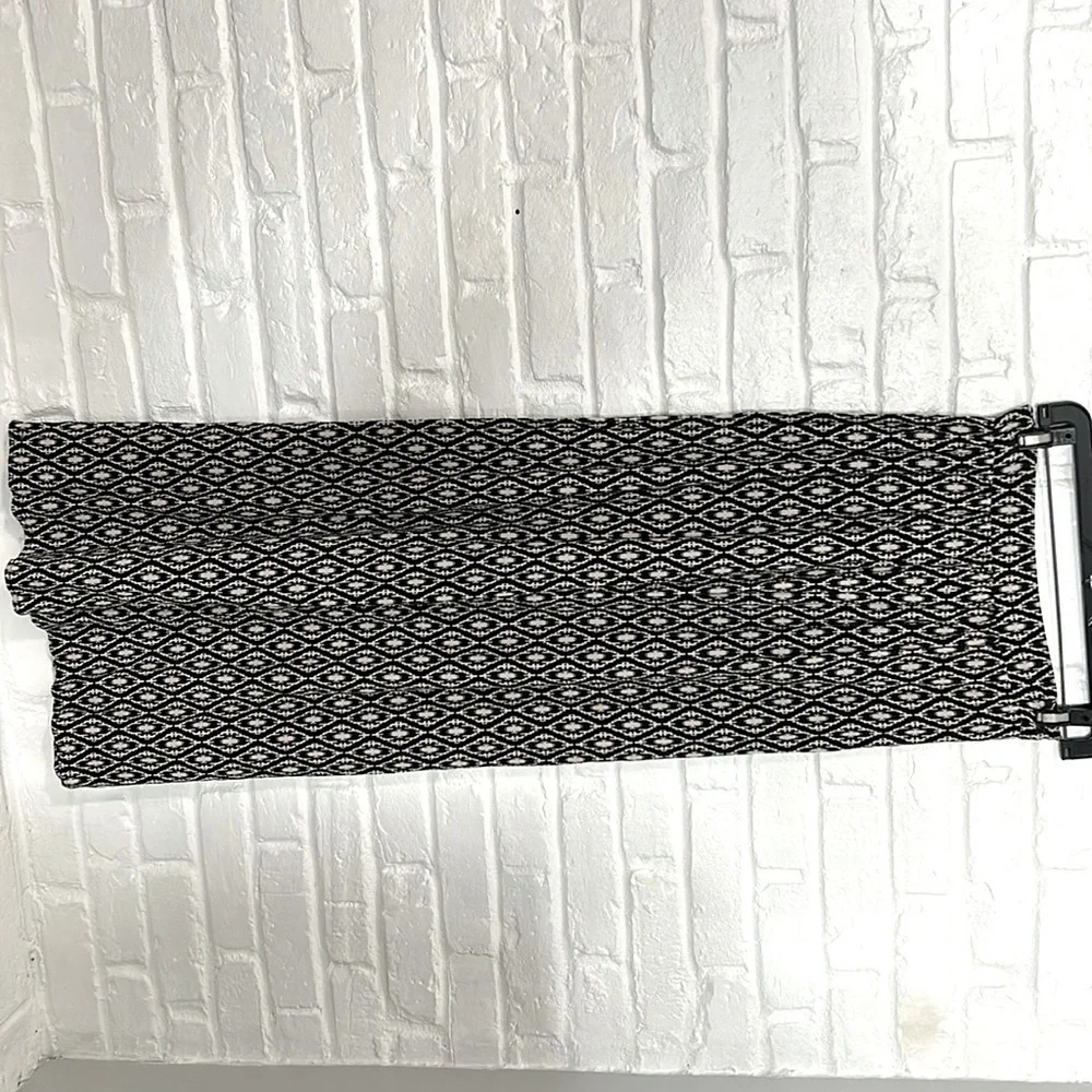 Rebel Sugar Boho Maxi Skirt Size Medium Black White Tribal Print Flowy size M